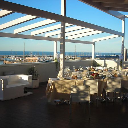 Astoria Hotell Pesaro Eksteriør bilde