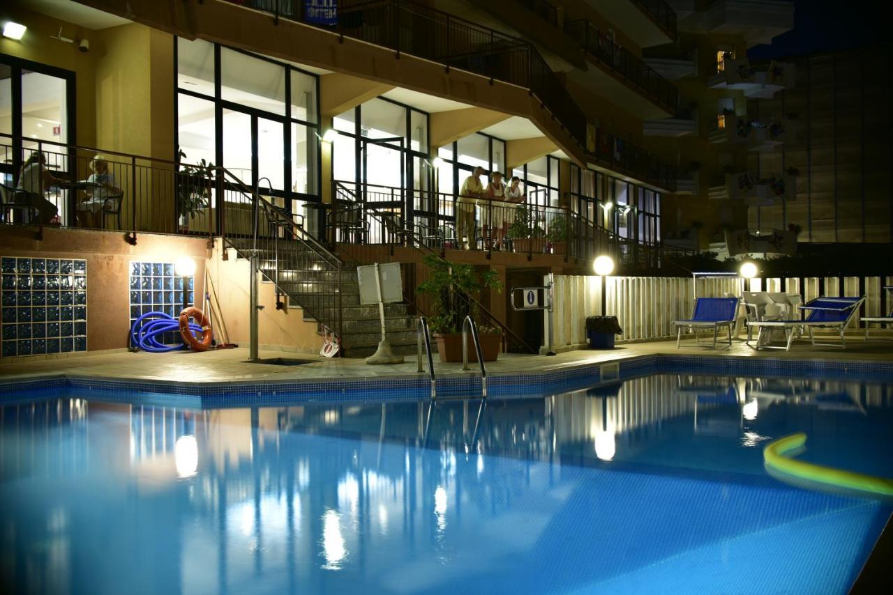 Astoria Hotell Pesaro Eksteriør bilde