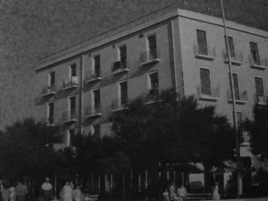 Astoria Hotell Pesaro Eksteriør bilde