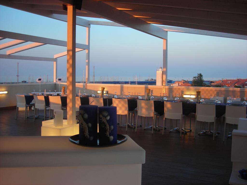 Astoria Hotell Pesaro Eksteriør bilde
