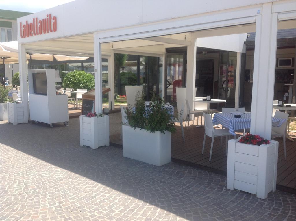 Astoria Hotell Pesaro Eksteriør bilde
