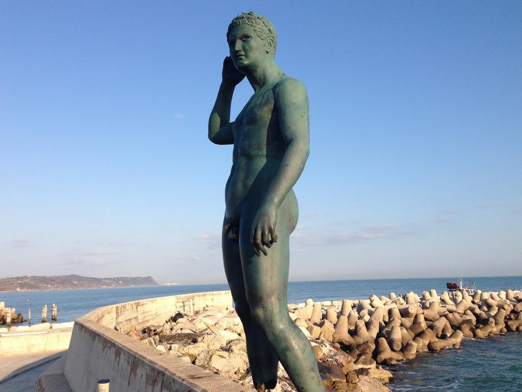 Astoria Hotell Pesaro Eksteriør bilde